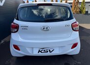 Hyundai i10 8