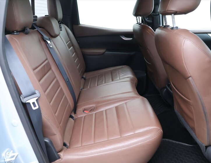 Mercedes-Benz Třídy X Pick-up 2,3 l 140 kw