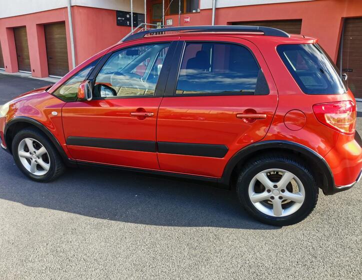 Suzuki SX4 9