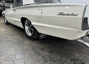 Ford Thunderbird Kupé 6,4 l 224 kw