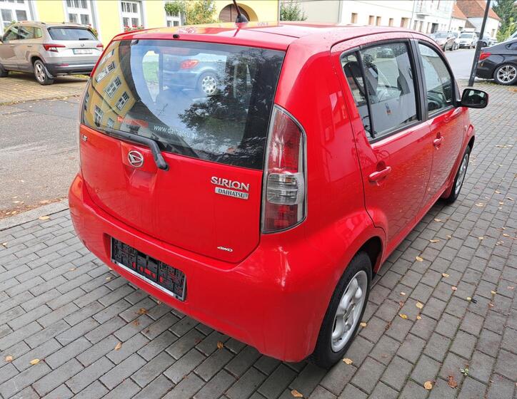 Daihatsu Sirion 11