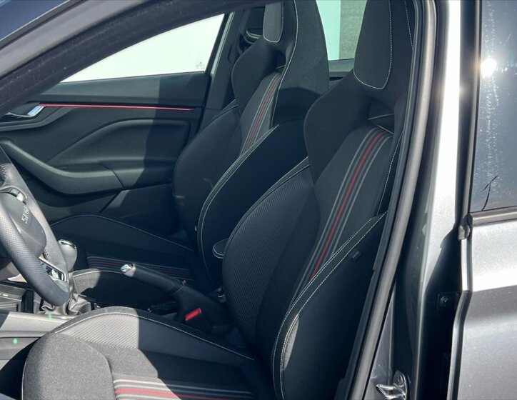 Škoda Kamiq Hatchback 999,0 85 kw