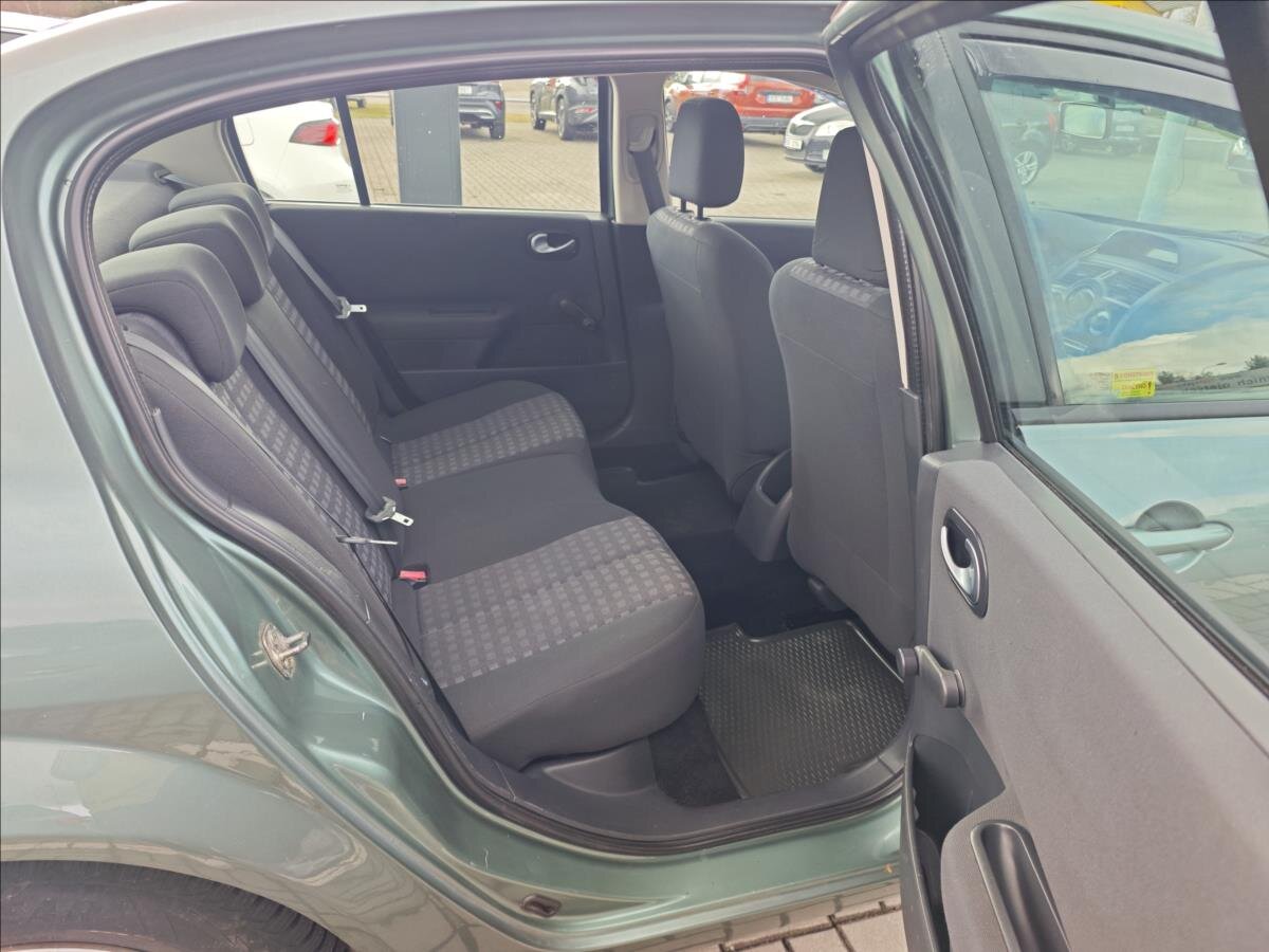 Renault Mégane Sedan / Limuzína 1,4 l 72 kw