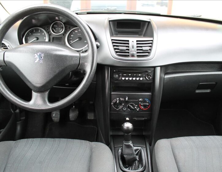 Peugeot 207 Kombi 1,4 l 54 kw