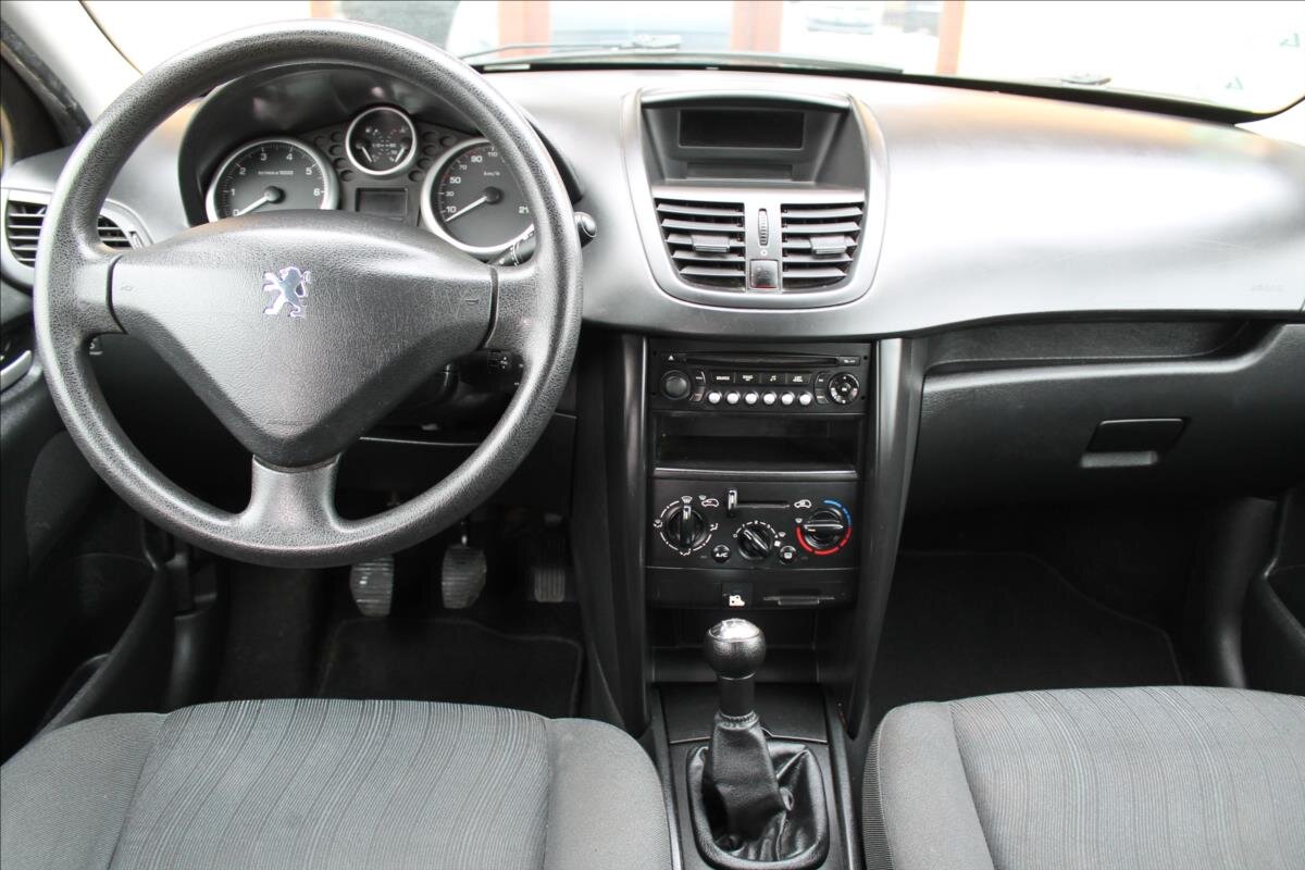 Peugeot 207 Kombi 1,4 l 54 kw