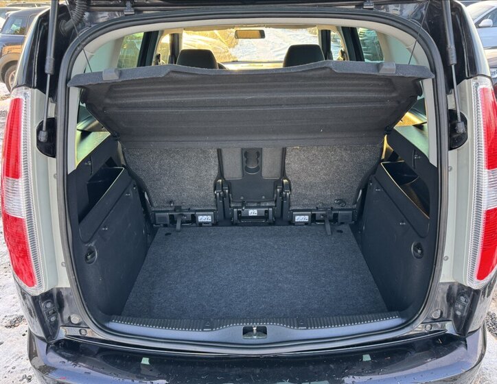 Škoda Roomster 13