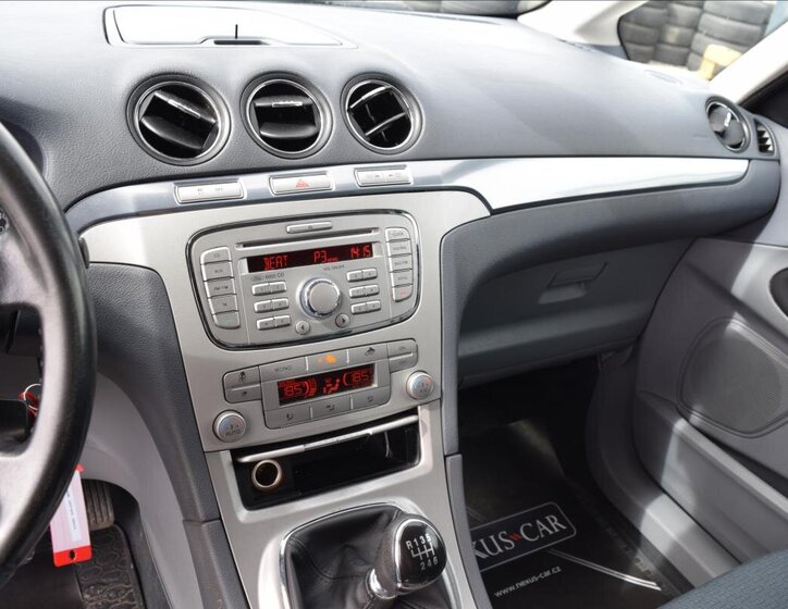 Ford Galaxy MPV 2,0 l 103 kw