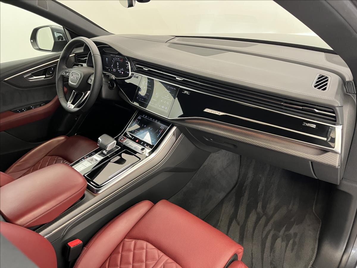 Audi SQ8 SUV 4,0 l 373 kw