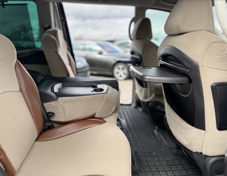 Peugeot 807 MPV 2,2 l 94 kw