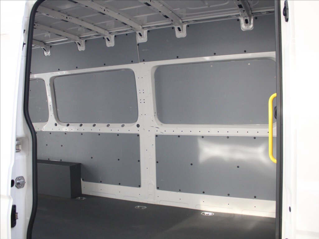 Volkswagen Crafter Skříň 2,0 l 103 kw