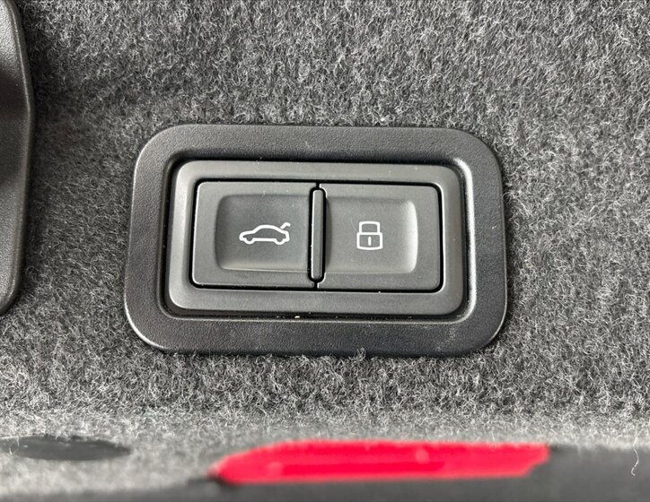 Audi A6 Sedan / Limuzína 3,0 l 250 kw