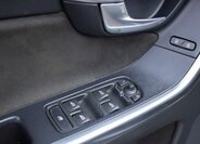 Volvo XC60 SUV / Terénní 2,0 l 140 kw