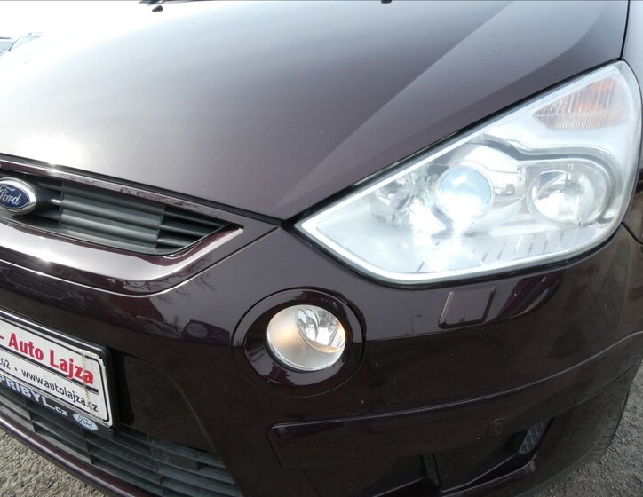 Ford S-MAX MPV 2,0 l 107 kw