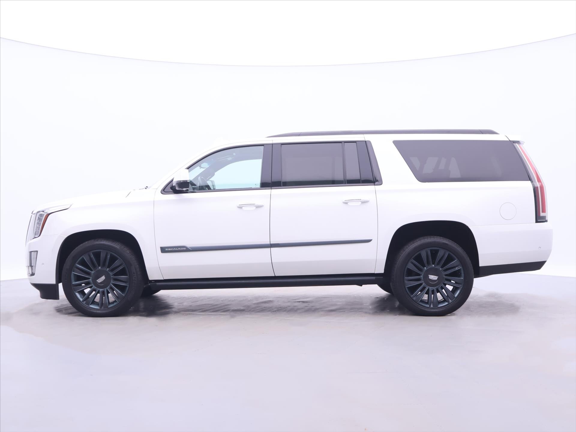 Cadillac Escalade SUV / Terénní 6,2 l 313 kw