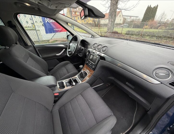 Ford S-MAX MPV 2,2 l 147 kw