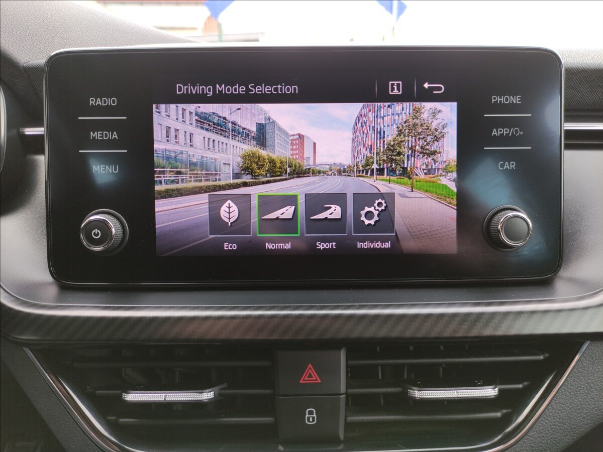 Škoda Scala Hatchback 999,0 81 kw