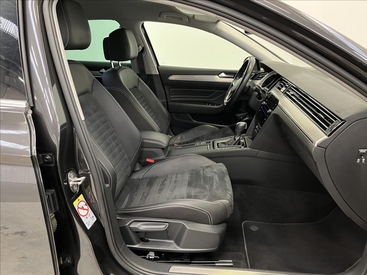 Volkswagen Passat Sedan 1,5 l 110 kw