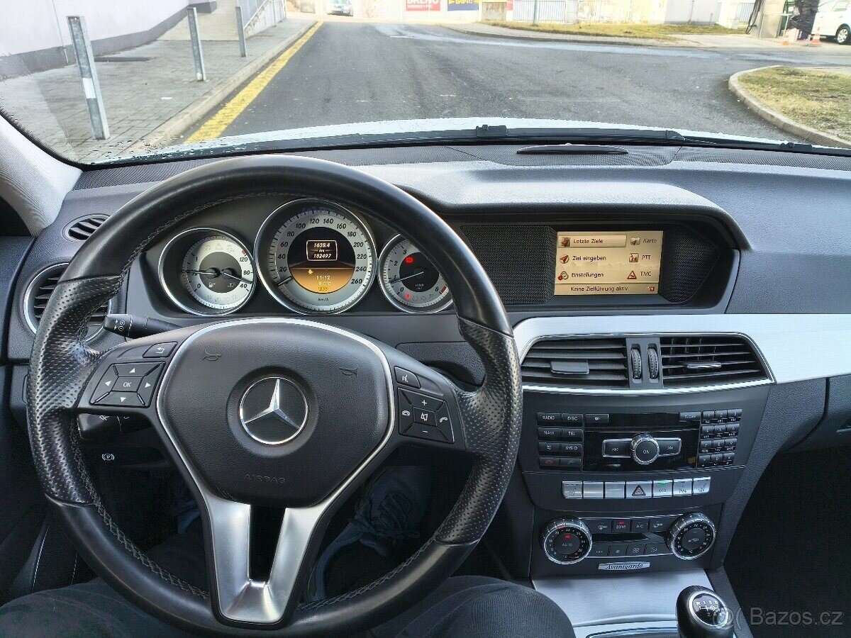 Mercedes-Benz Třídy C Kombi 0,0 110 kw