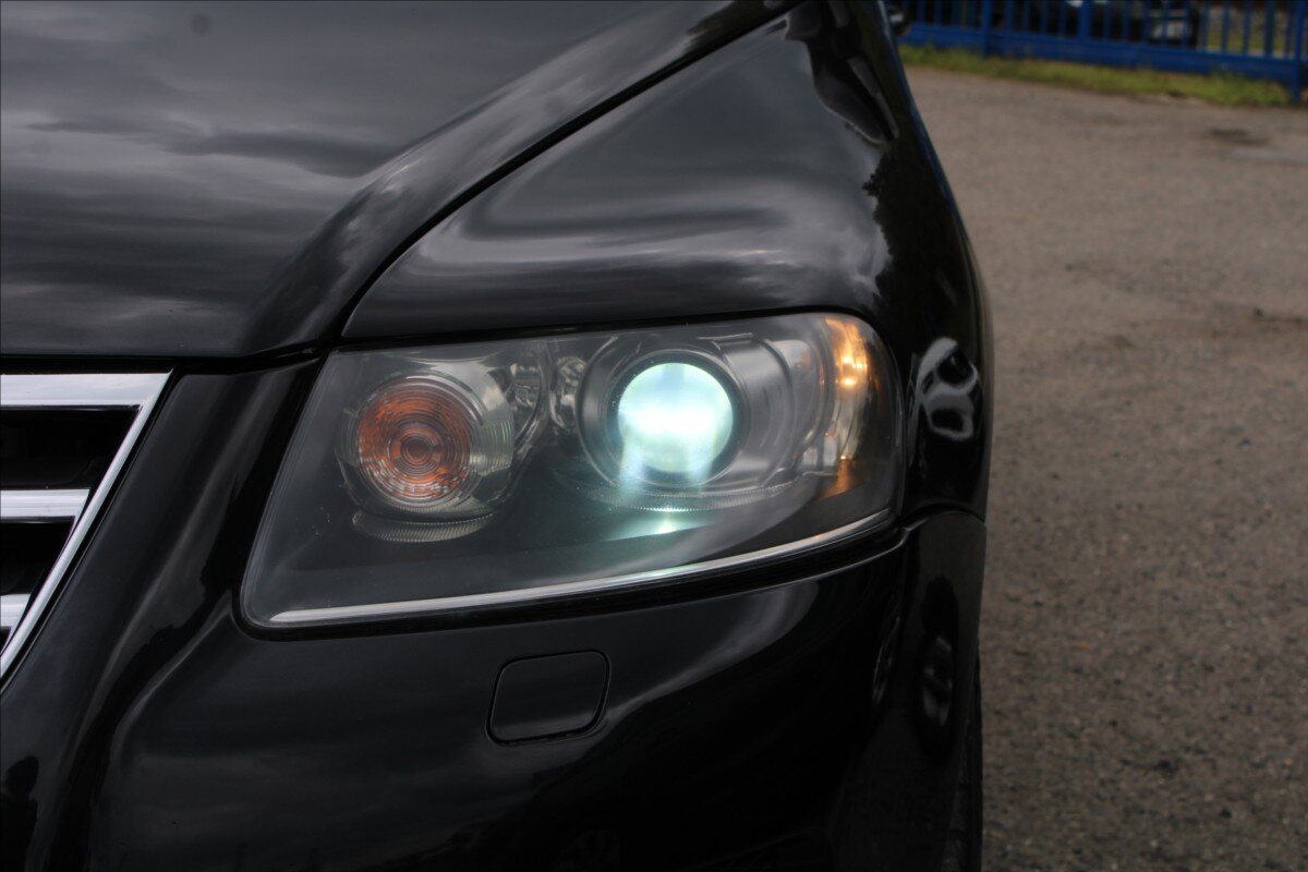 Volkswagen Touareg SUV / Terénní 3,0 l 165 kw