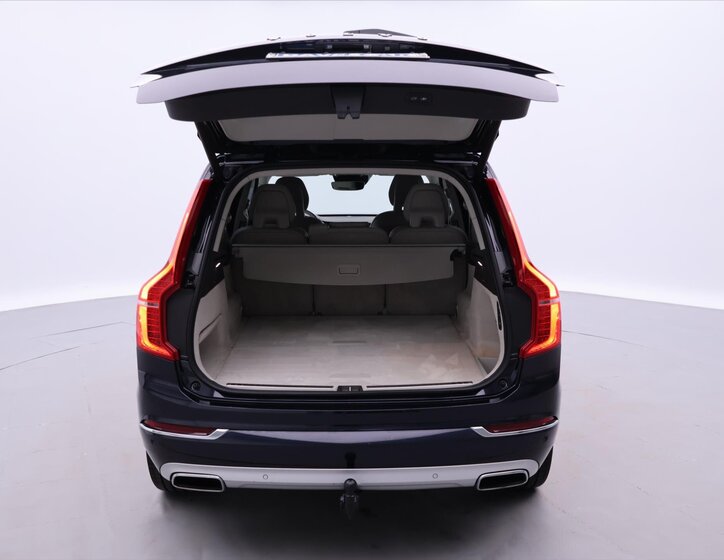 Volvo XC90 SUV / Terénní 2,0 l 165 kw