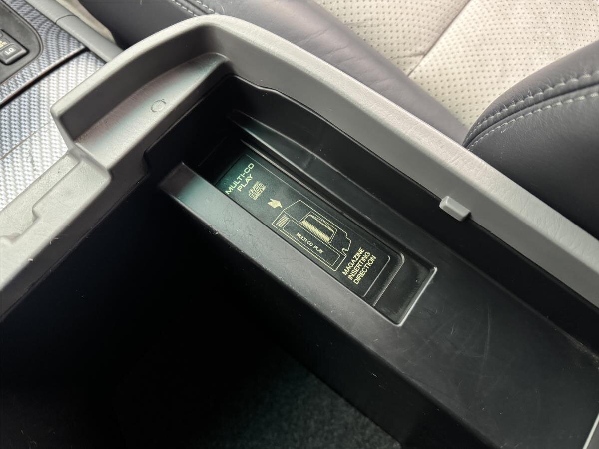 Toyota Land Cruiser SUV / Terénní 4,2 l 150 kw