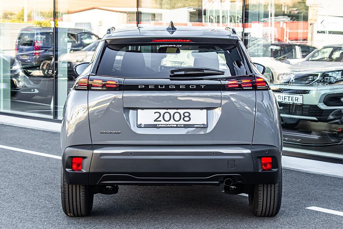 Peugeot 2008 SUV / Terénní 1,2 l 81 kw