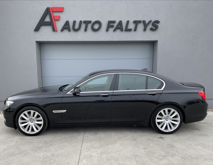 BMW Řada 7 6