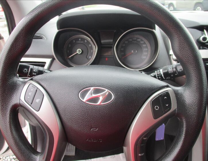 Hyundai i30 Hatchback 1,6 l 88 kw