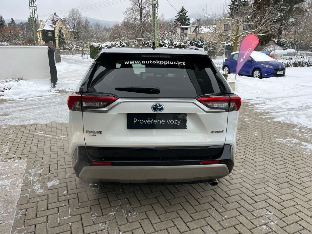 Toyota RAV4 SUV 2,5 l 131 kw
