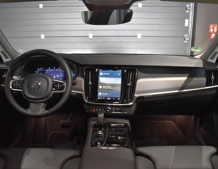 Volvo S90 Sedan 2,0 l 335 kw