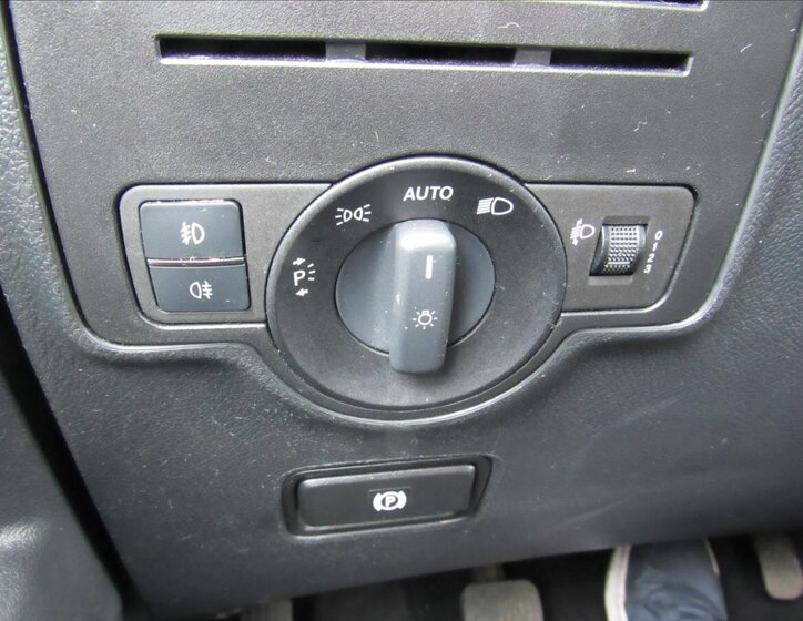 Mercedes-Benz Vito Kombi 2,1 l 100 kw