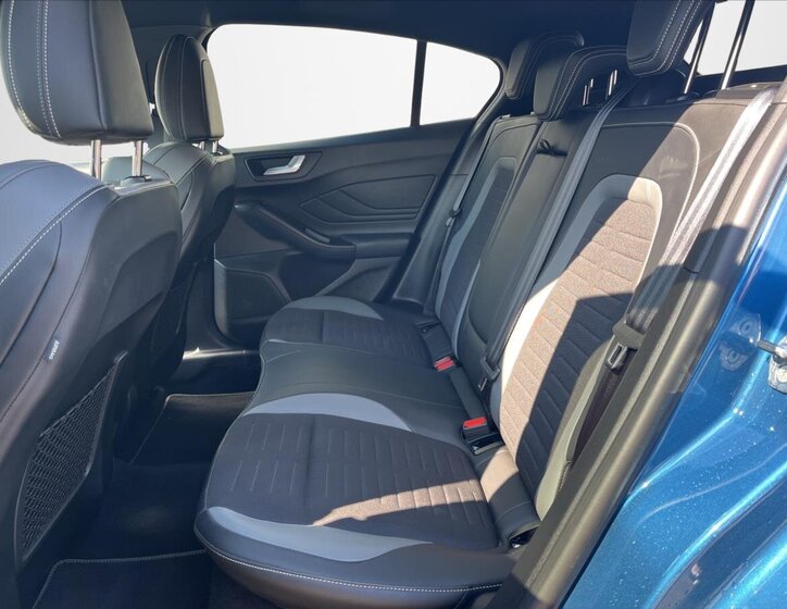 Ford Focus Hatchback 2,3 l 206 kw