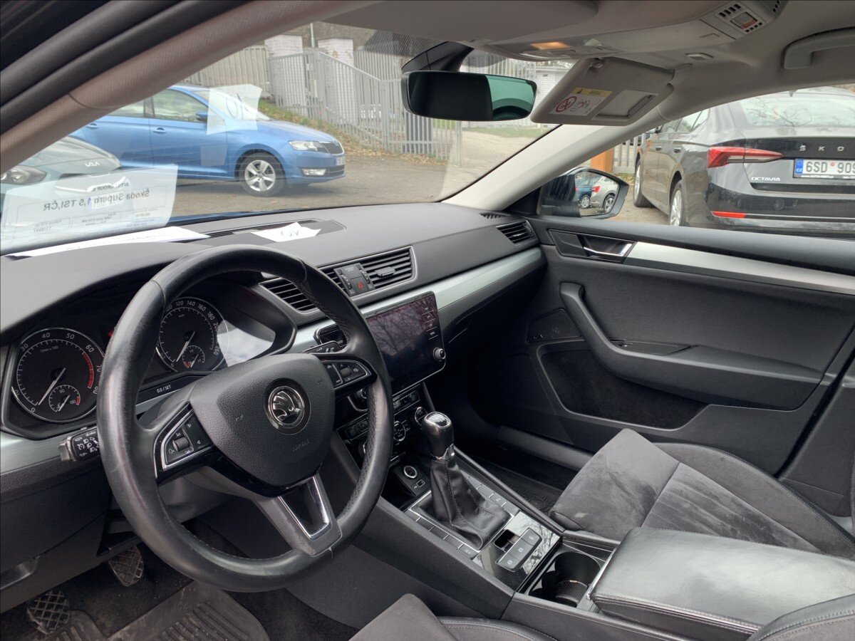 Škoda Superb Sedan / Limuzína 1,5 l 110 kw