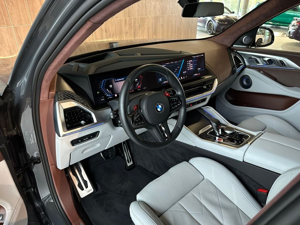 BMW XM SUV / Terénní 4,4 l 480 kw