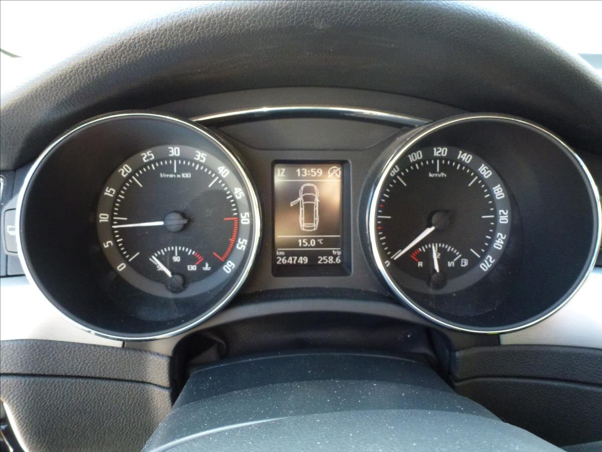 Škoda Superb Kombi 2,0 l 125 kw