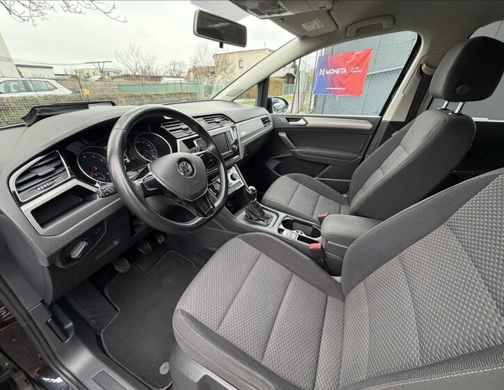 Volkswagen Touran 13
