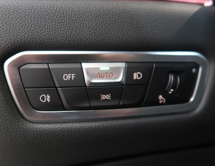 BMW X5 Kombi 3,0 l 245 kw