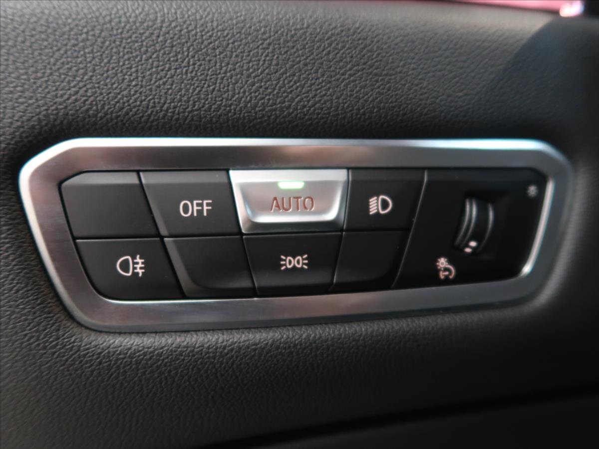 BMW X5 Kombi 3,0 l 245 kw