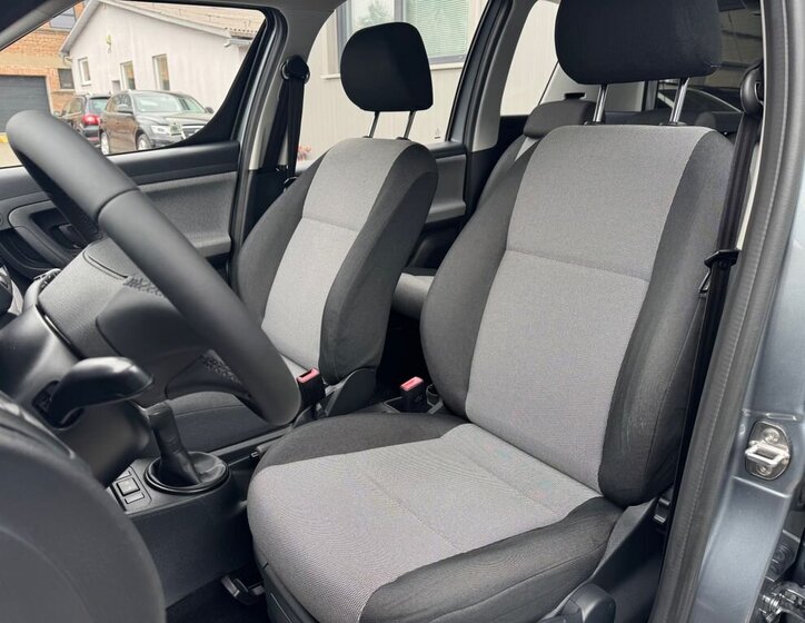 Škoda Roomster MPV 1,2 l 51 kw