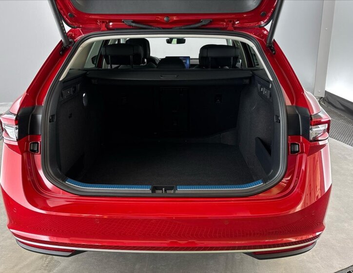 Škoda Superb Kombi 2,0 l 142 kw