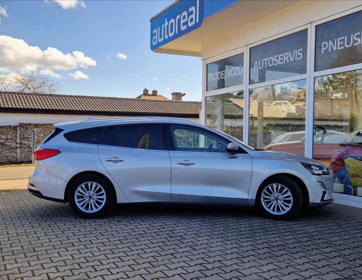 Ford Focus Kombi 1,5 l 88 kw