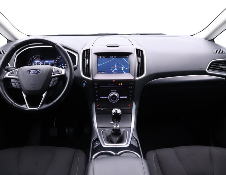 Ford S-MAX MPV 2,0 l 132 kw