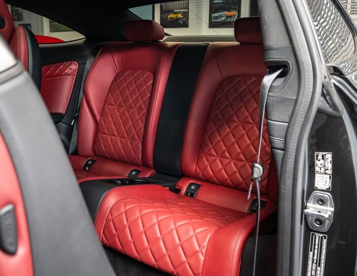 Mercedes-Benz Třídy C 9