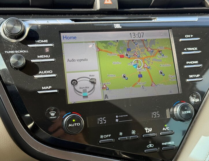 Toyota Camry Sedan / Limuzína 2,5 l 131 kw