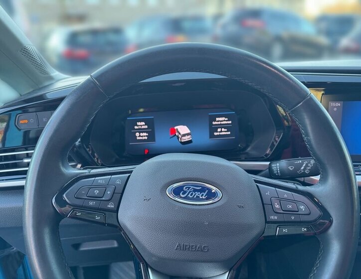 Ford Tourneo Connect VAN-Minibus 1,5 l 110 kw