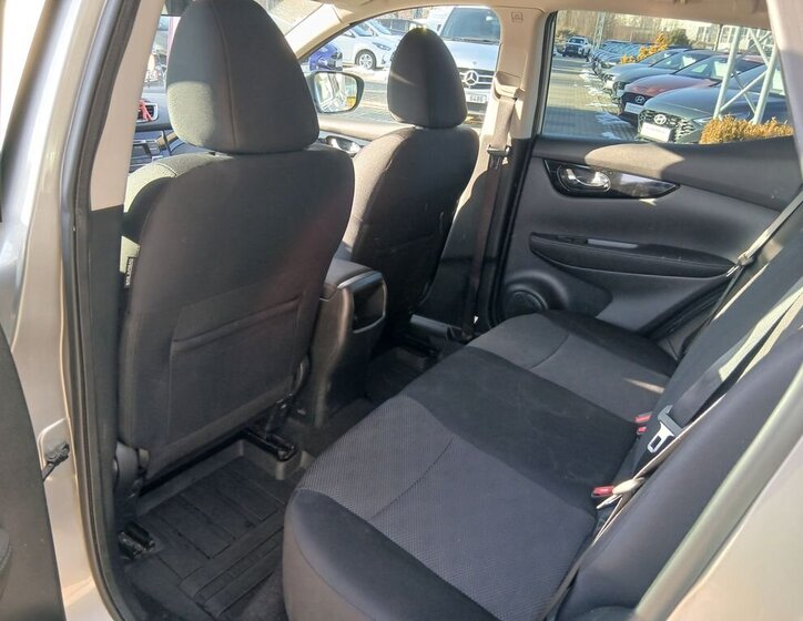 Nissan Qashqai SUV 1,6 l 120 kw