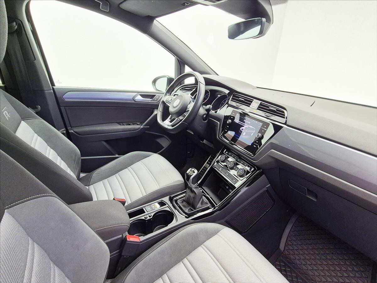 Volkswagen Touran Kombi 1,5 l 110 kw