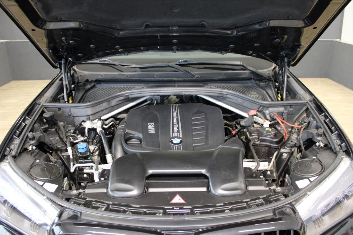 BMW X5 SUV / Terénní 3,0 l 190 kw