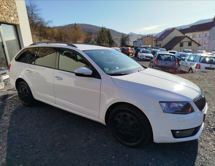Škoda Octavia Kombi 2,0 l 110 kw