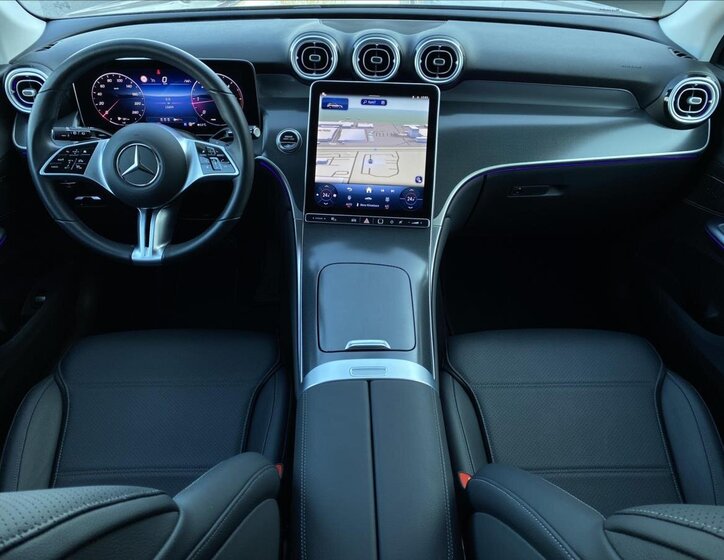 Mercedes-Benz GLC SUV 2,0 l 145 kw